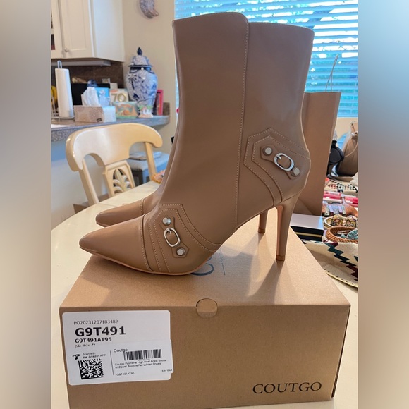 See Pics Shoes - NIB 3.5” HIGH HEEL BOOTS/BOOTIES TAN/LIGHT BROWN-9.5M BOX & DUSTERS INCLUDED